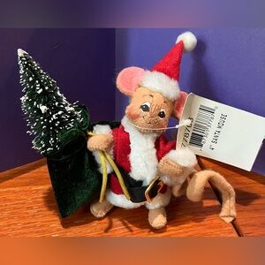 EUC Annalee 4” Santa Mouse with Tree #778703
